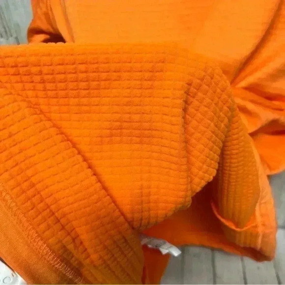 IZOD PerformX Orange Pullover Sweater Size Large NWT - Picture 7 of 10